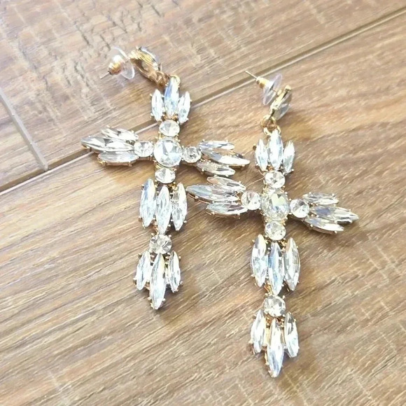 Cross Moroccan Bohemian earrings - Picture 1 of 7